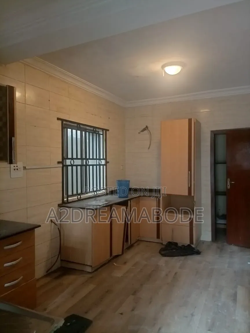 2bdrm Duplex in Magodo Phase 2 for rent