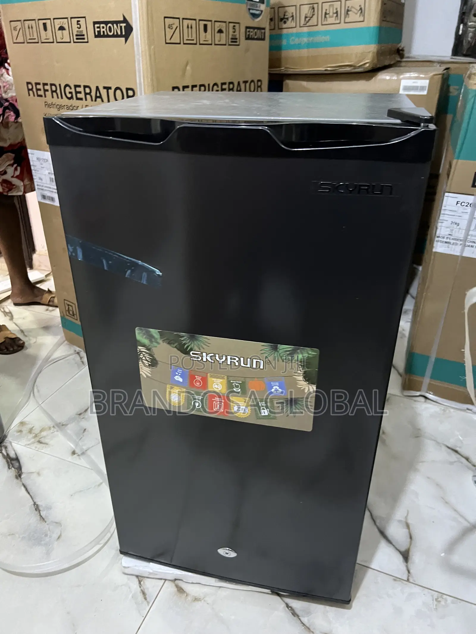 Skyrun 90litres Refrigerator BCD-90g With Durable Construction Quality