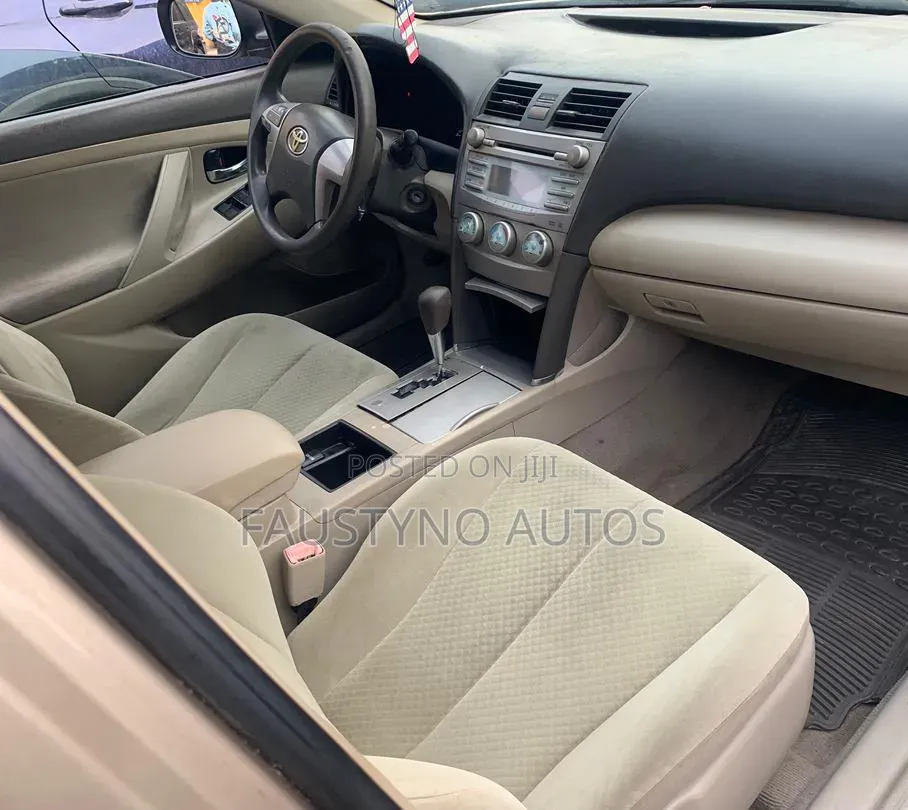 Toyota Camry 2008 Gold