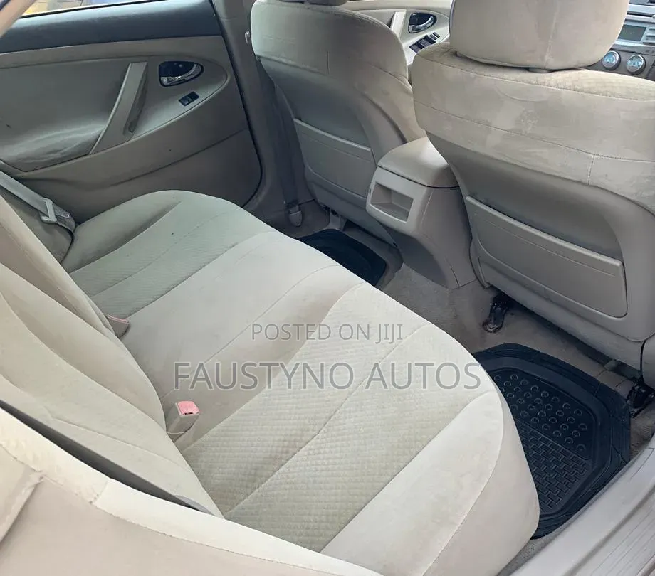 Toyota Camry 2008 Gold