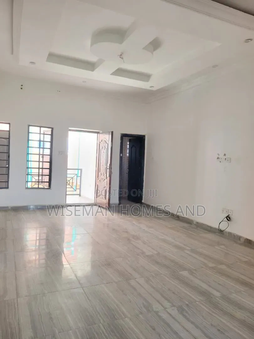 3bdrm Apartment in First Unity Estate for rent