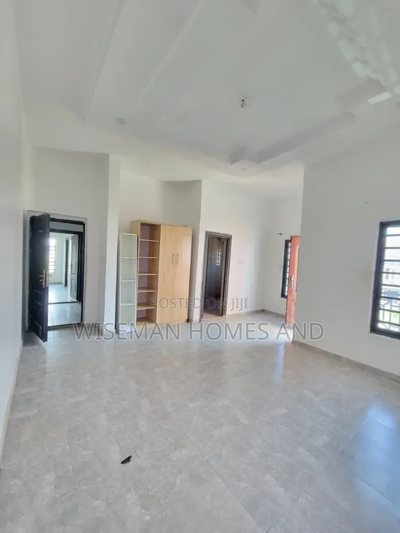 3bdrm Apartment in First Unity Estate for rent