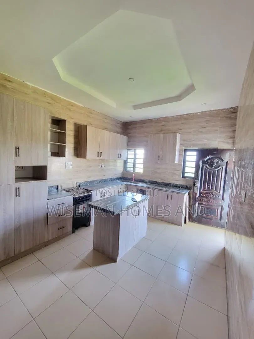 3bdrm Apartment in First Unity Estate for rent