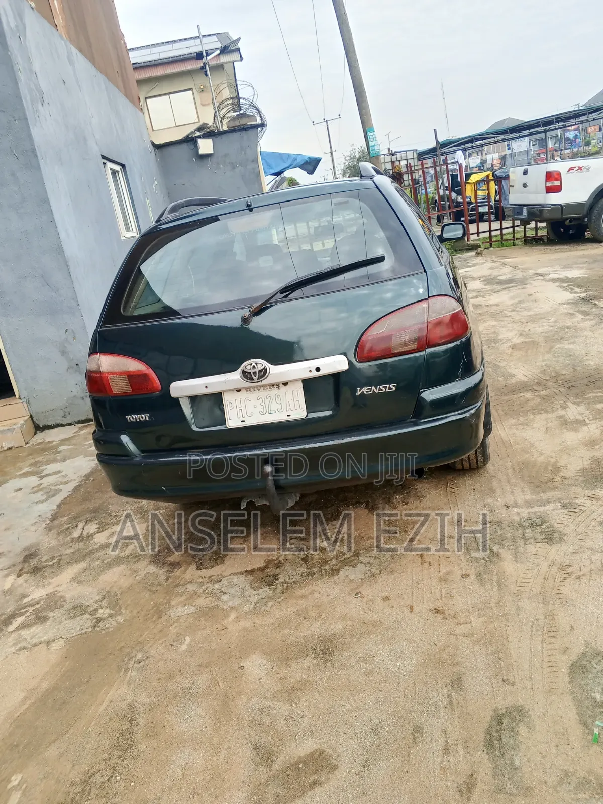 Toyota Avensis 2004 Blue