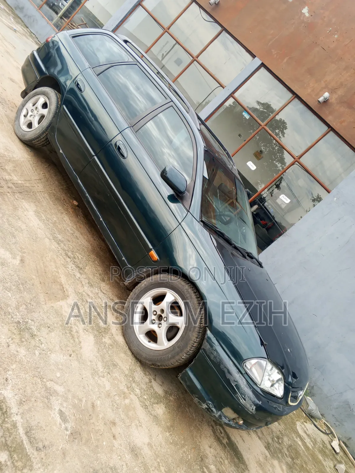 Toyota Avensis 2004 Blue