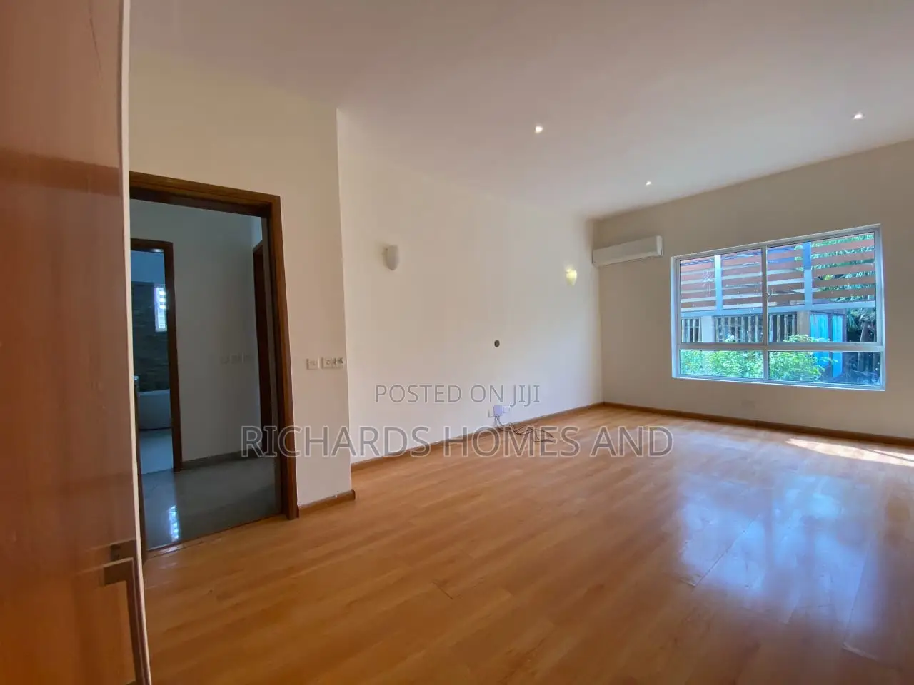 3bdrm Apartment in Banana Island for rent