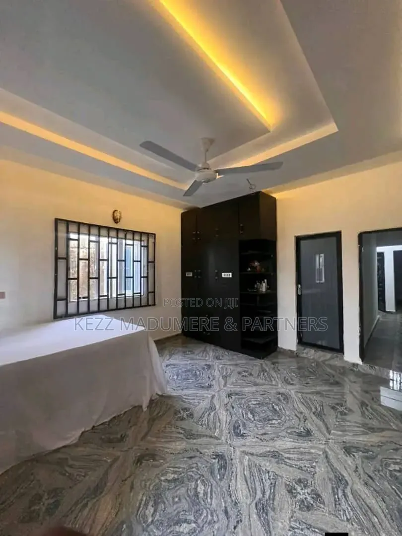 3bdrm Bungalow in Off Ring Rd 3, Ifa for sale