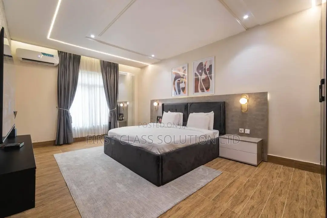 Multiple Units of 3 Bedrooms