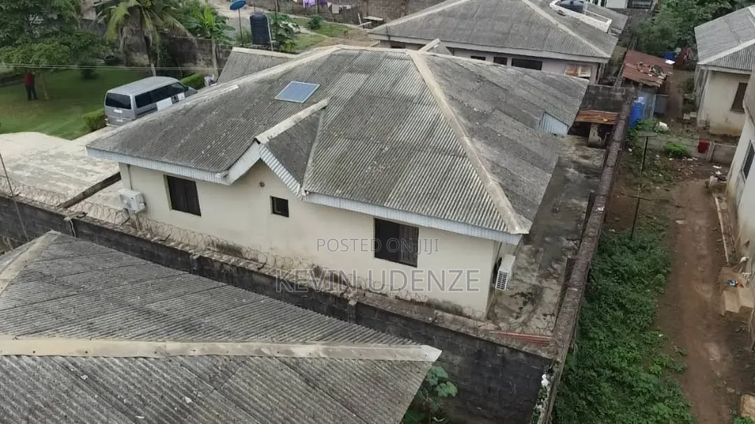 3bdrm Bungalow in Agric for sale