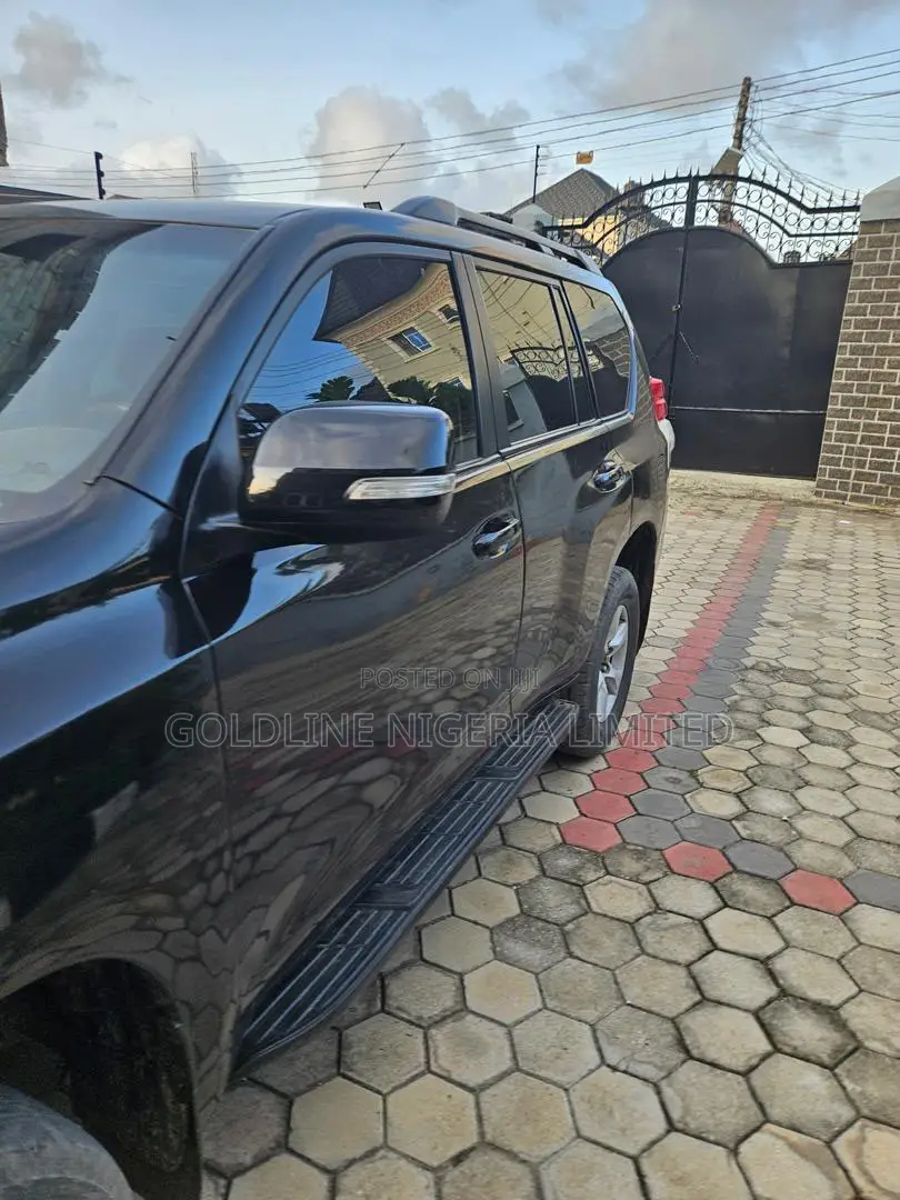 Toyota Land Cruiser Prado 2012 Black