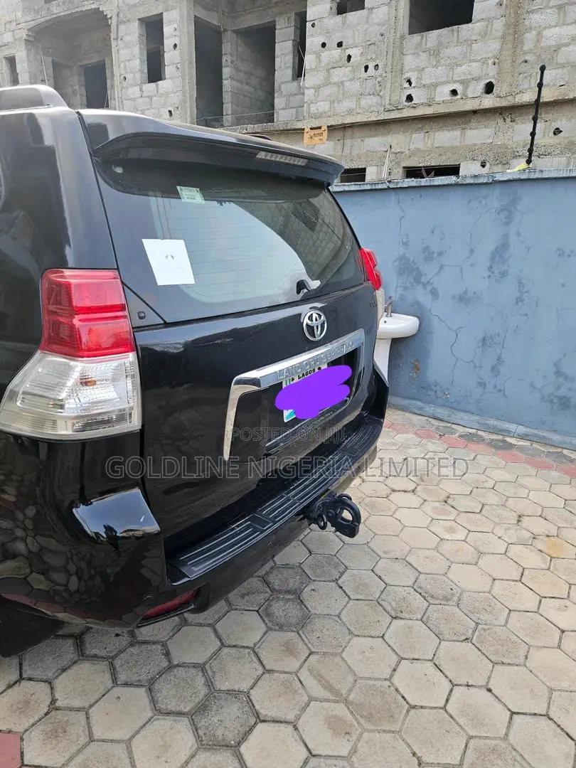 Toyota Land Cruiser Prado 2012 Black
