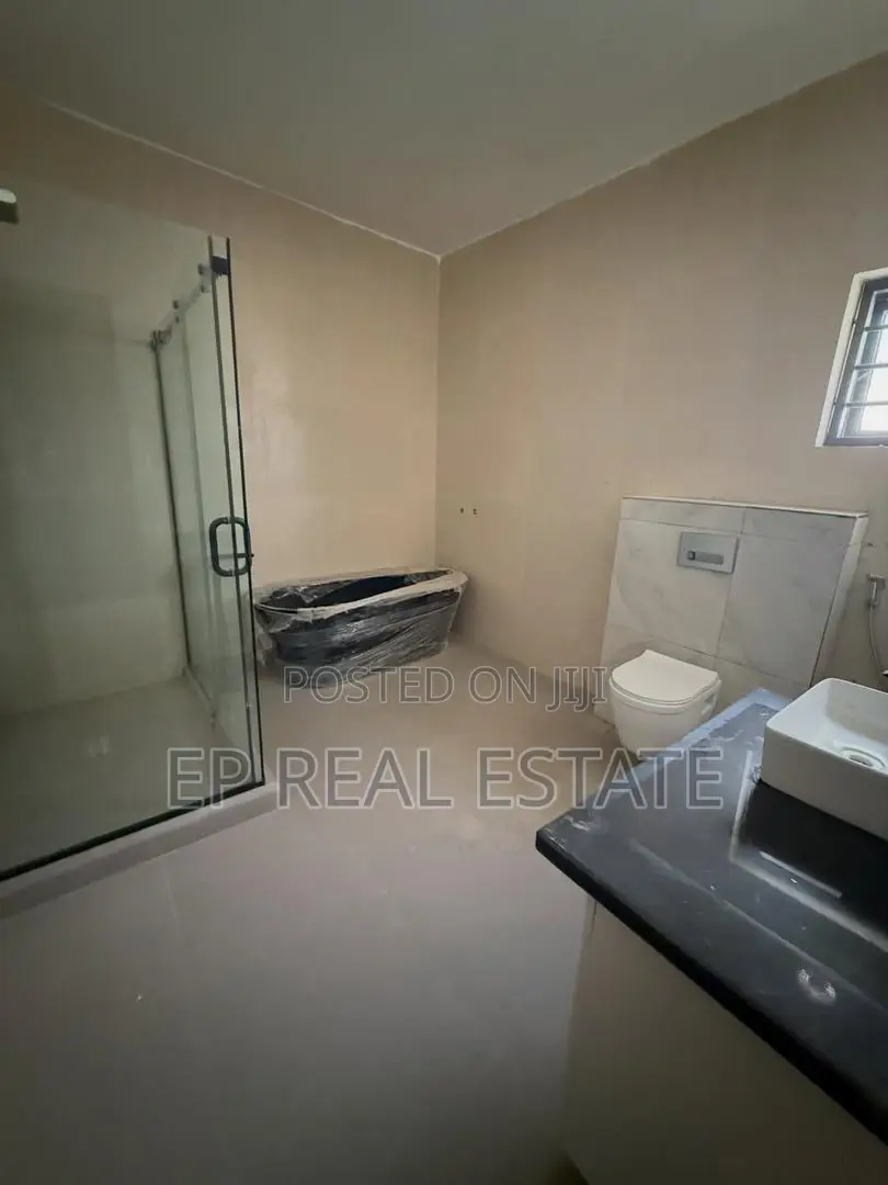5bdrm Duplex in Katampe Extension for sale