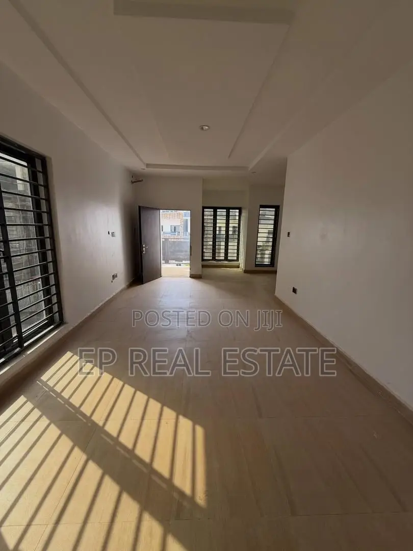 5bdrm Duplex in Katampe Extension for sale