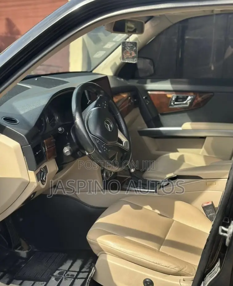 Mercedes-Benz GLK-Class 2010 Black