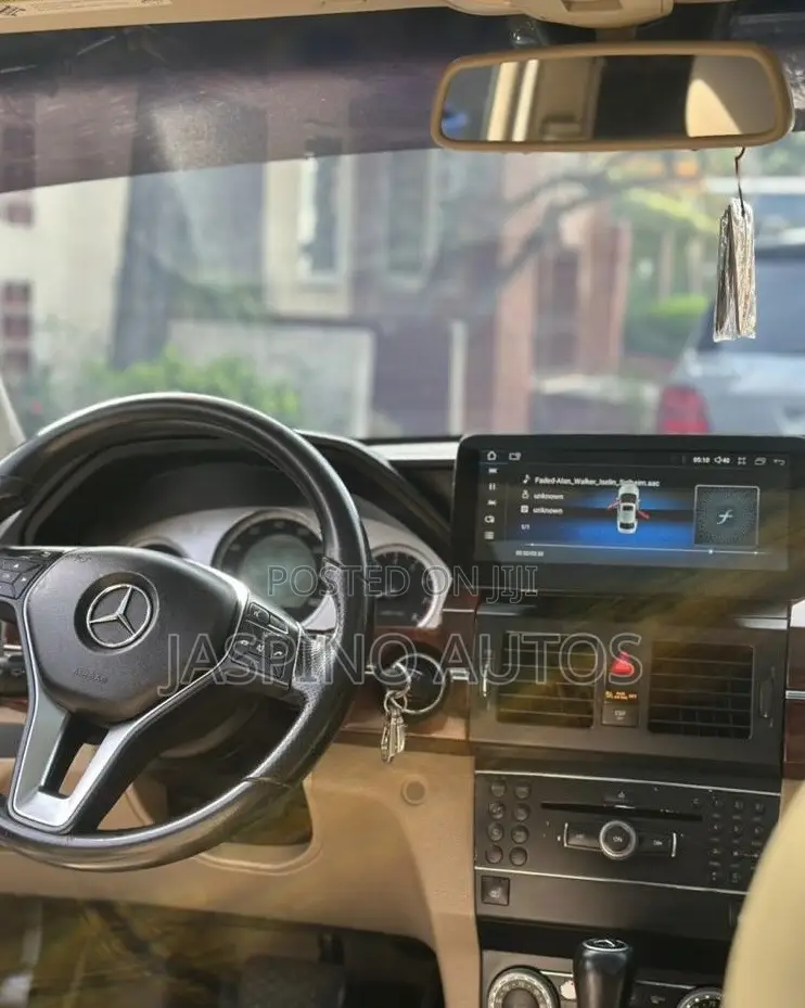 Mercedes-Benz GLK-Class 2010 Black