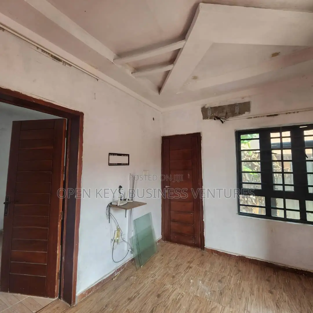 2bdrm Bungalow in Alegongo, Akobo for sale