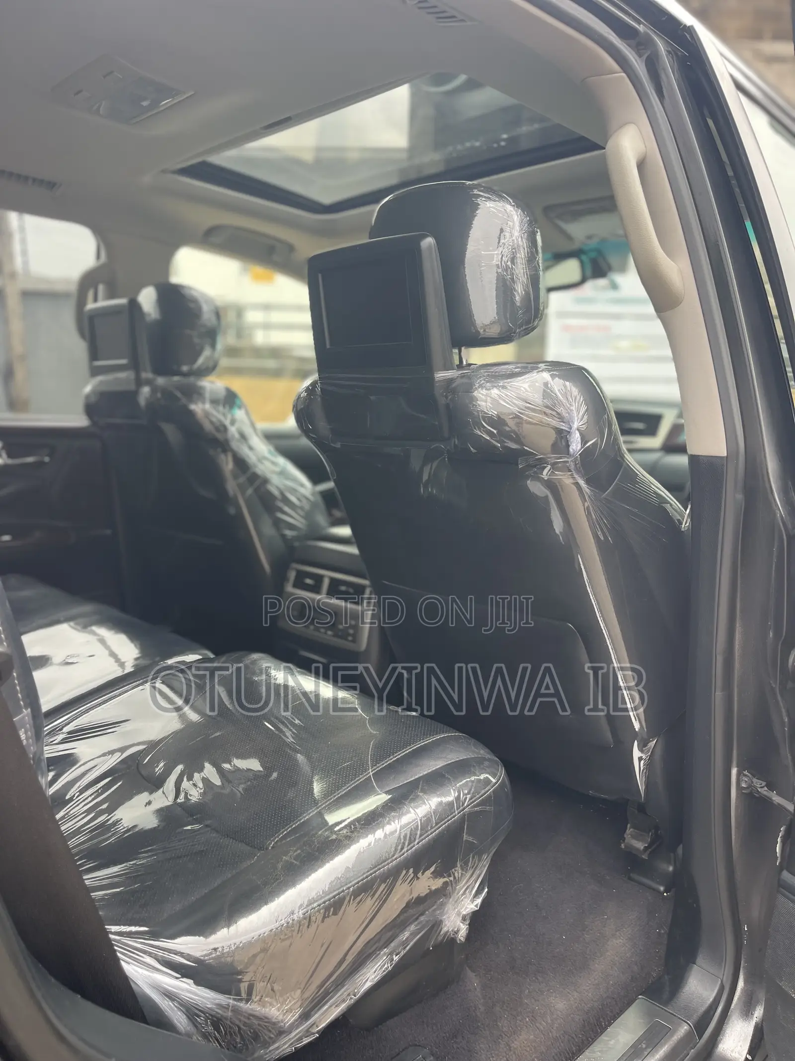 Lexus LX 570 (5 seats) AWD 2020 Black