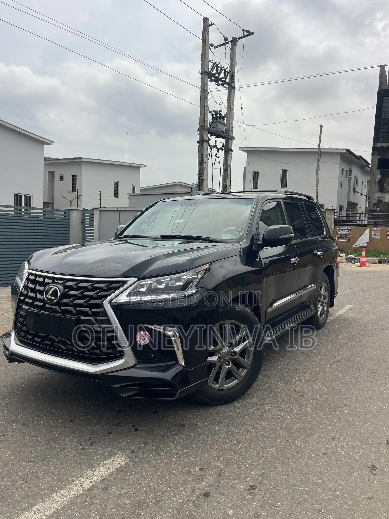 Lexus LX 570 (5 seats) AWD 2020 Black