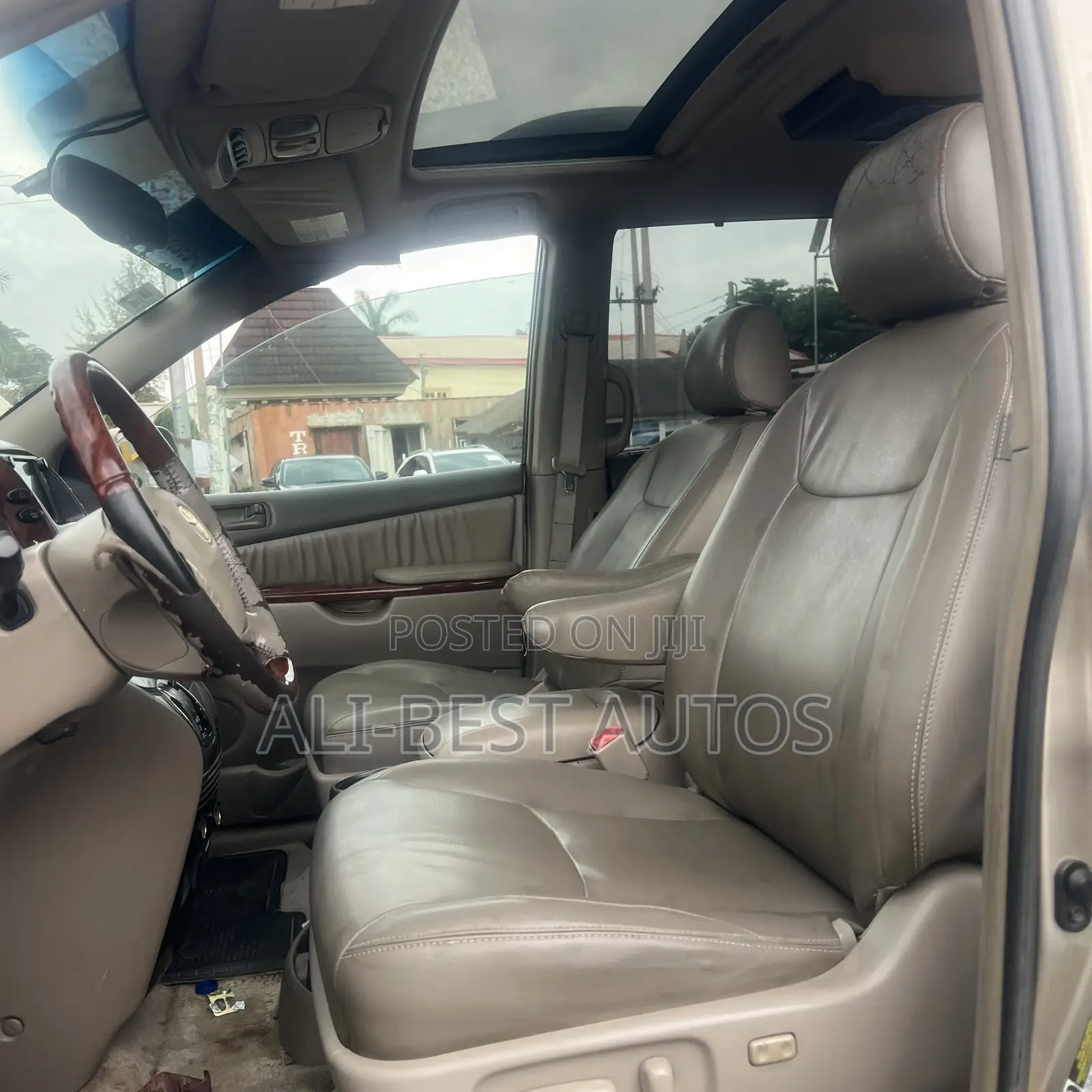 Toyota Sienna 2005 Gold