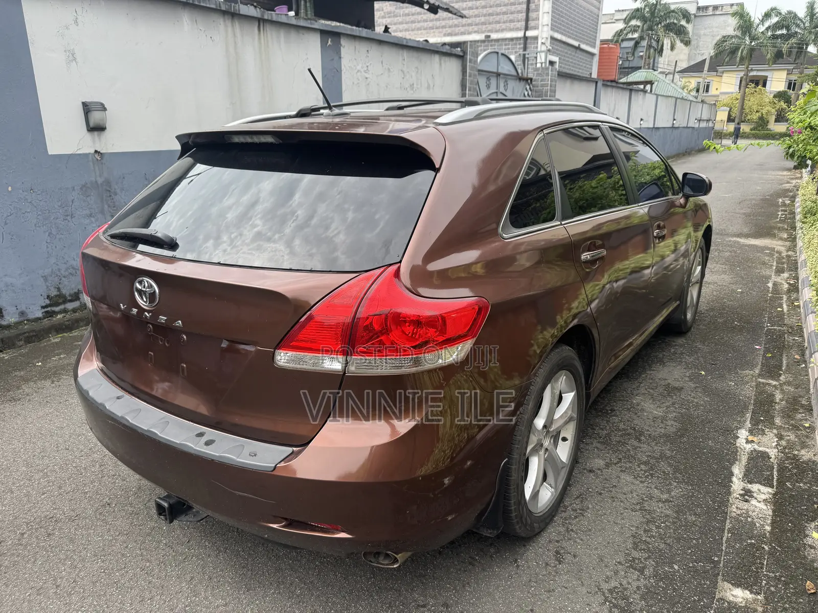 Toyota Venza Limited 2010 Brown