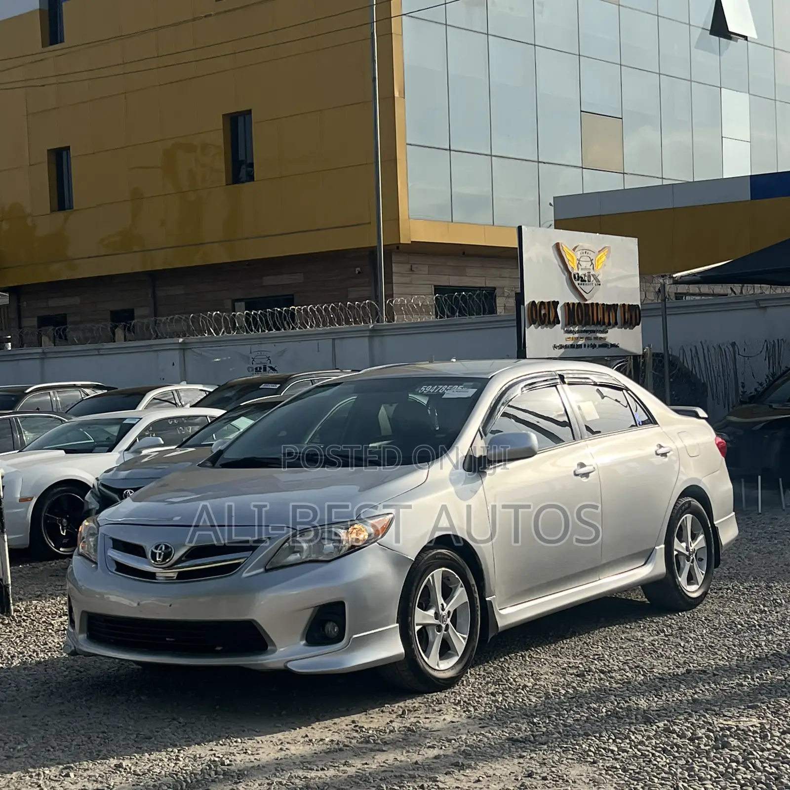 Toyota Corolla S 4dr Sedan (1.8L 4cyl 4A) 2012 Silver