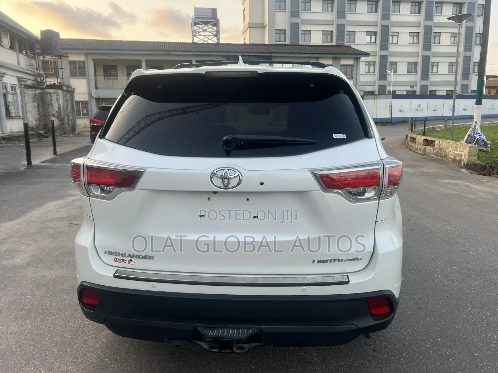 Toyota Highlander Limited V6 4x4 (3.5L 6cyl 6A) 2016 White