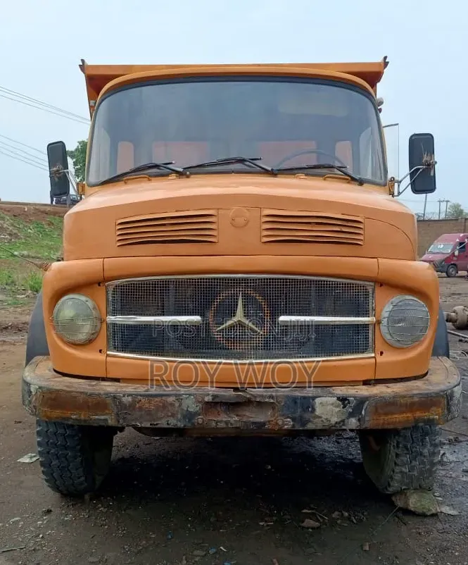 M. Benz 1924 Tipper 10tyres