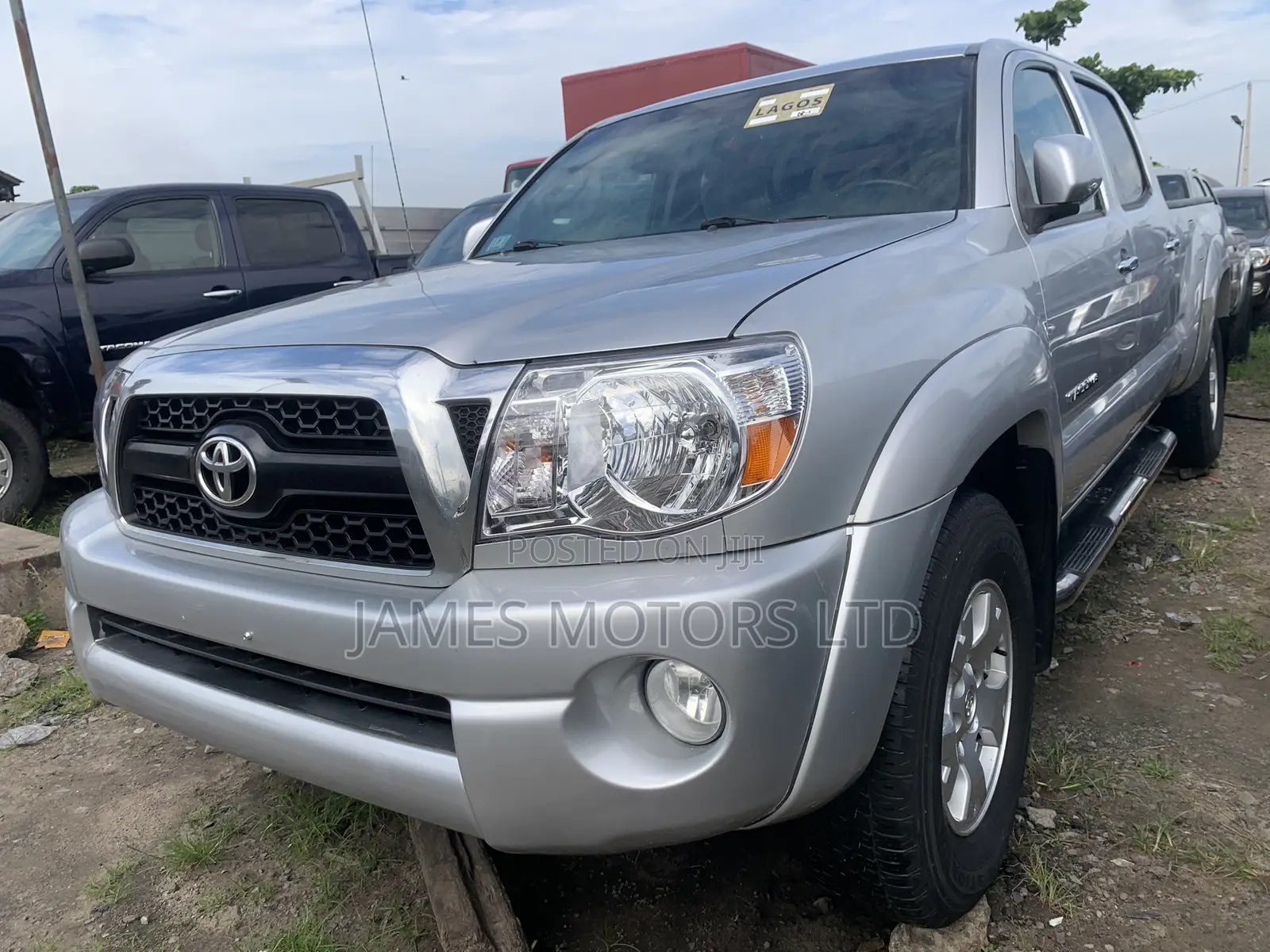 Toyota Tacoma 2011 Silver