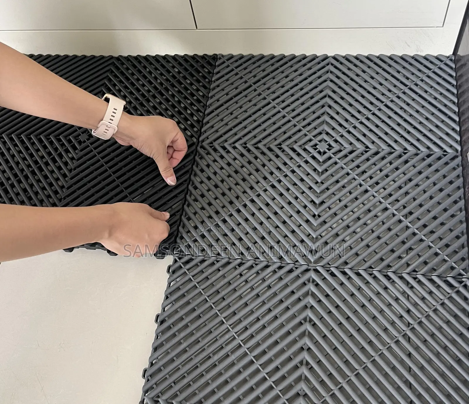 Luxury Interlocking Garage Floor Tiles