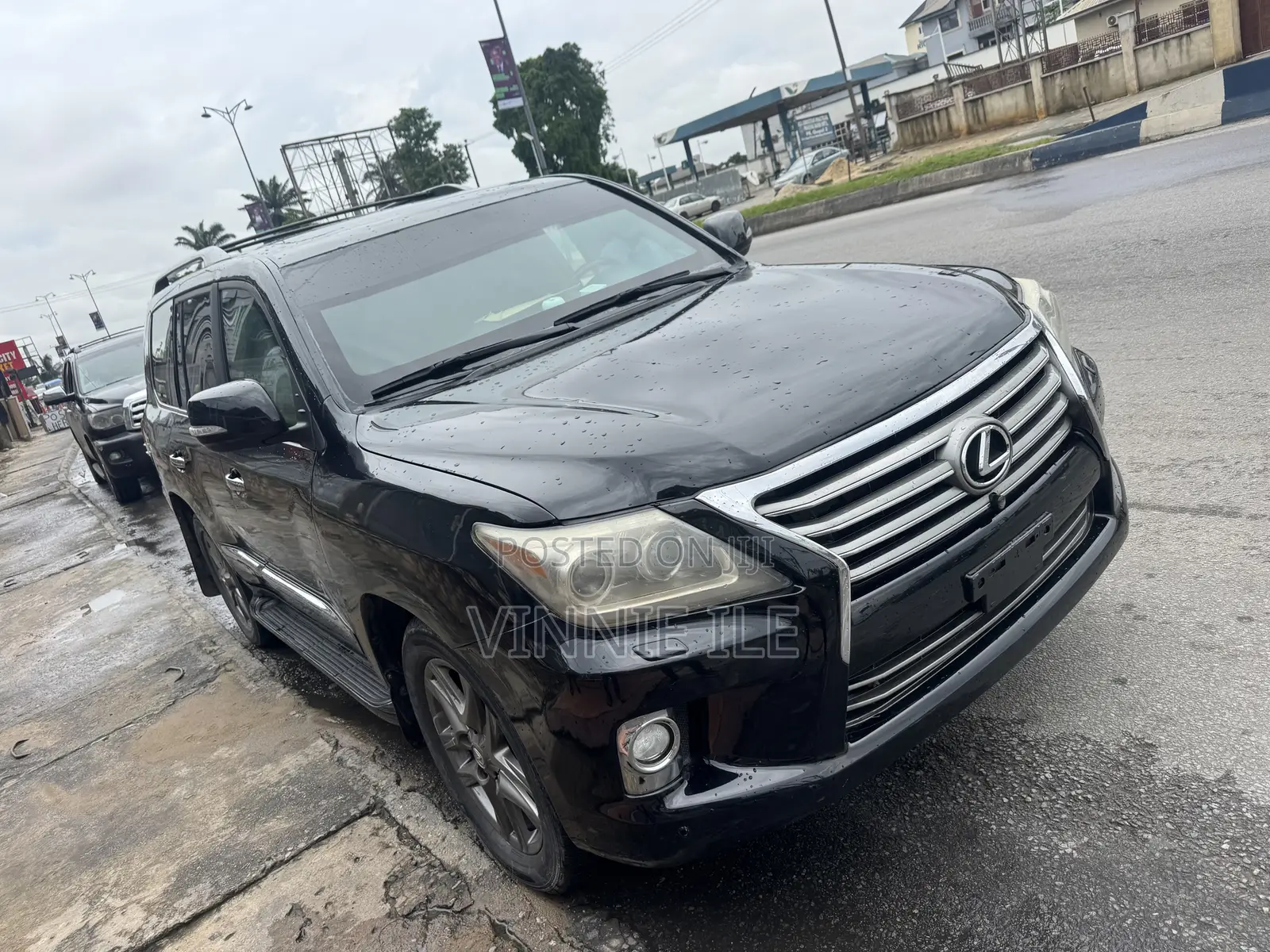Lexus LX 570 AWD 2013 Black