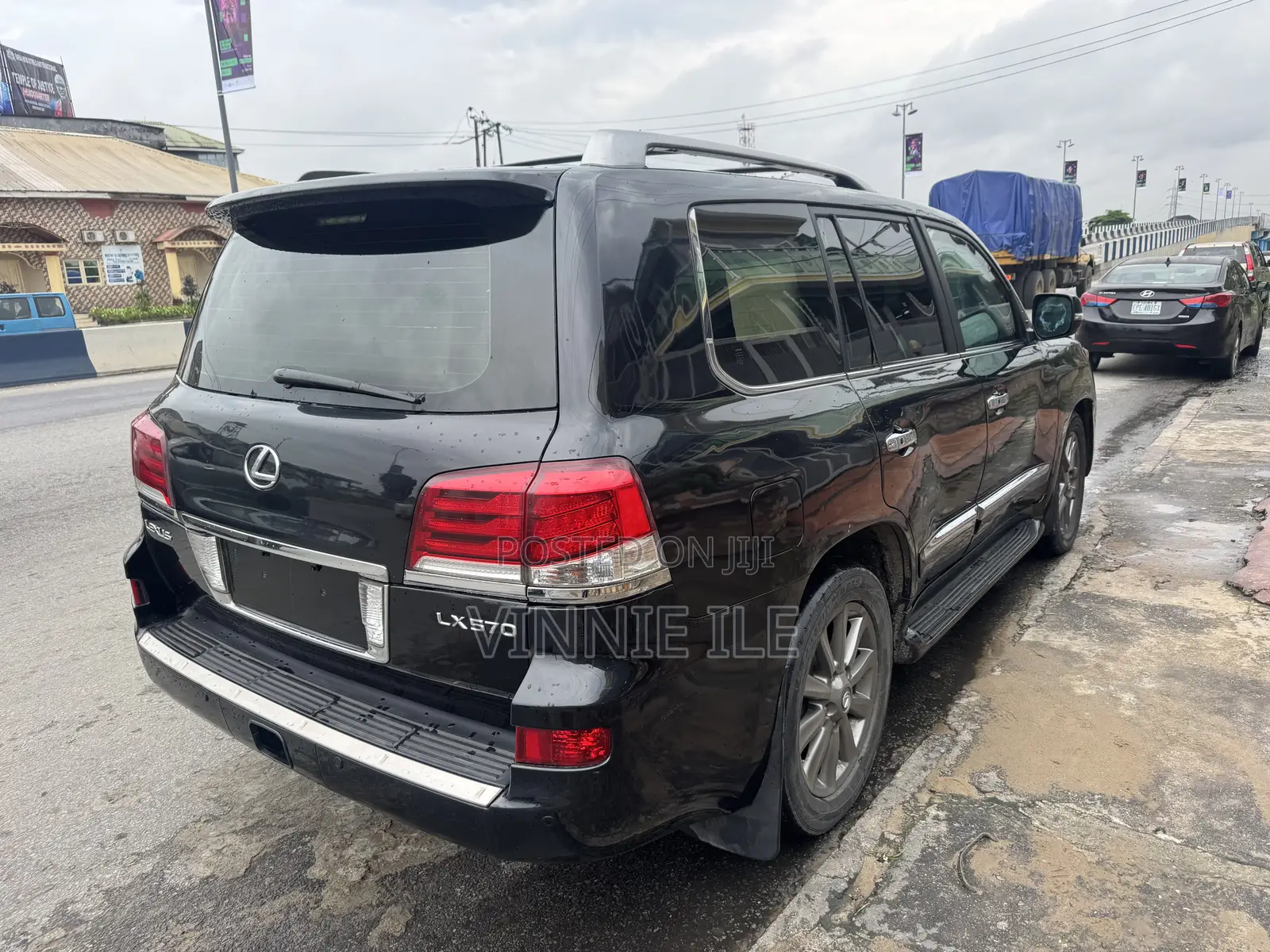 Lexus LX 570 AWD 2013 Black