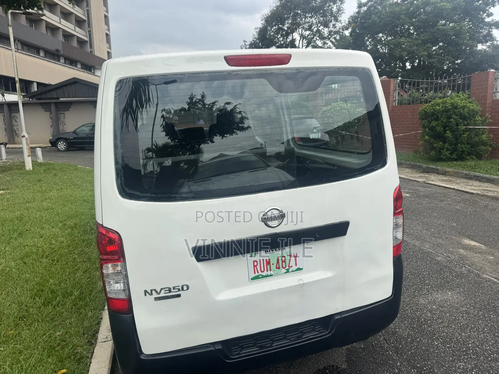 Nissan Caravan (Urvan) 2021 White