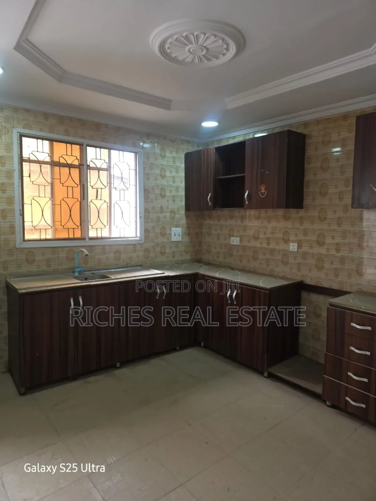 3bdrm Block of Flats in Oluyole Estate, Ibadan for rent