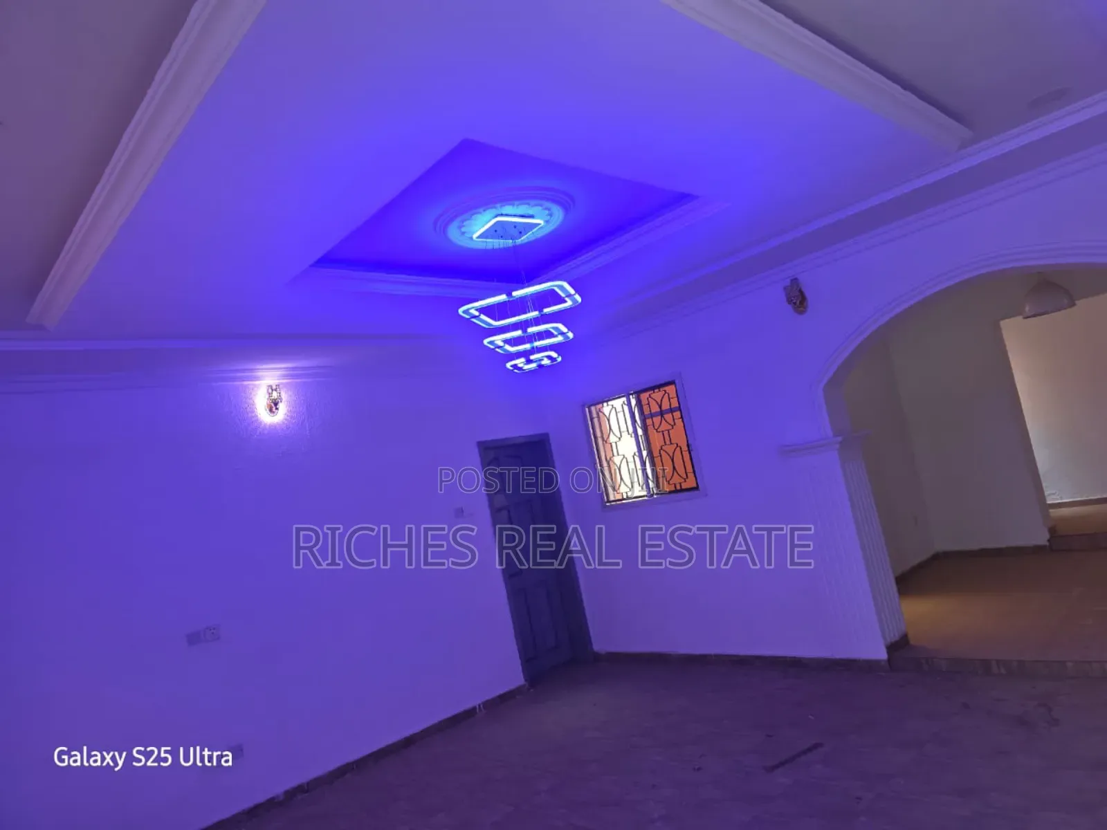 3bdrm Block of Flats in Oluyole Estate, Ibadan for rent