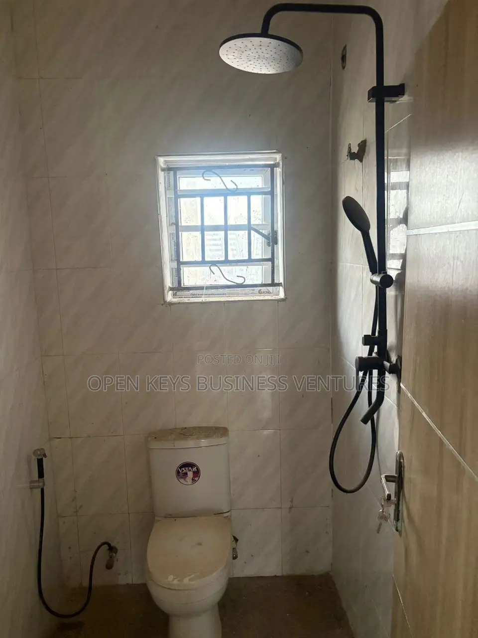 3bdrm Bungalow in Behind Butoal, Omi Adio for sale