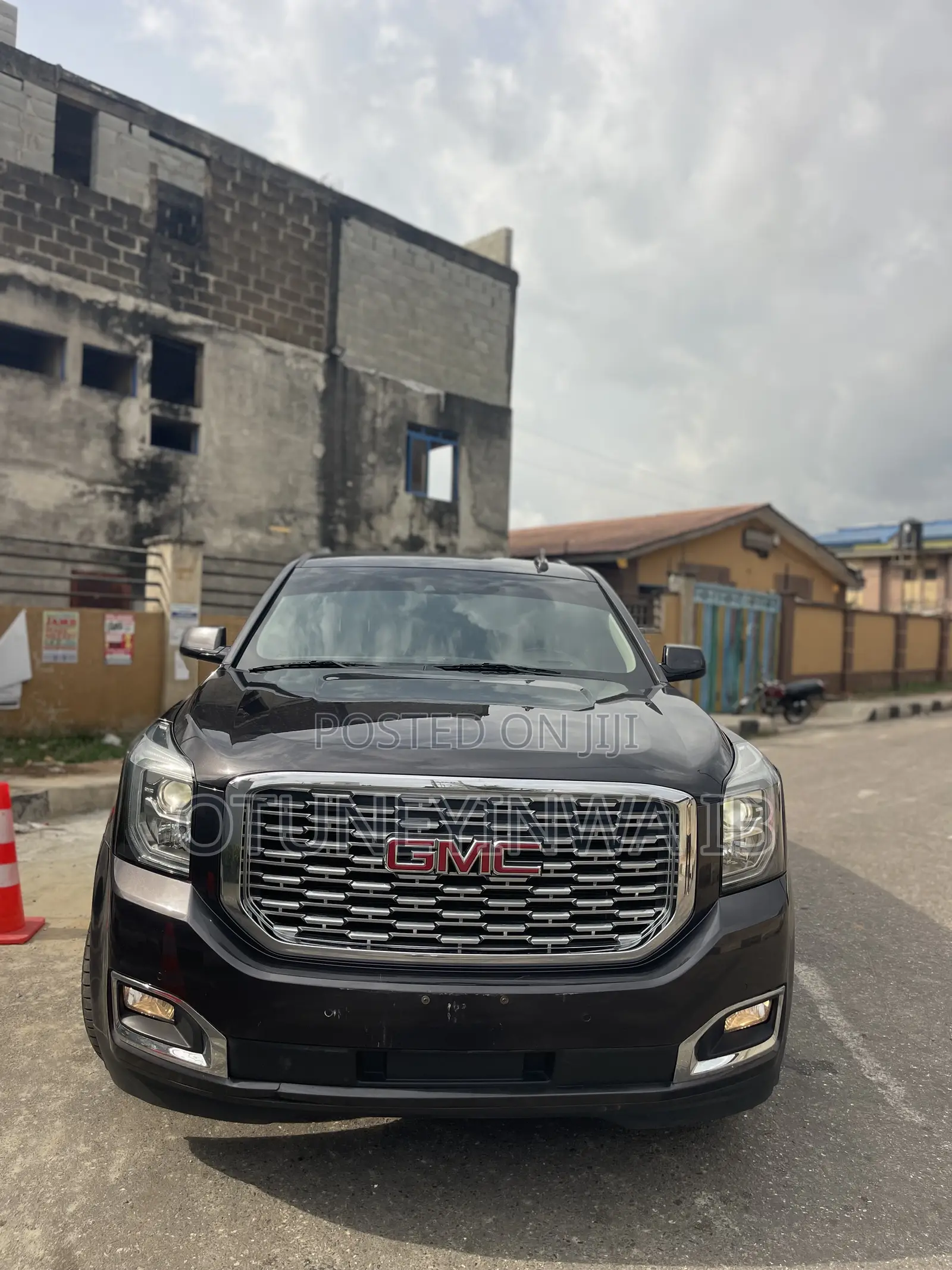 GMC Yukon Denali 4x4 2018 Gray