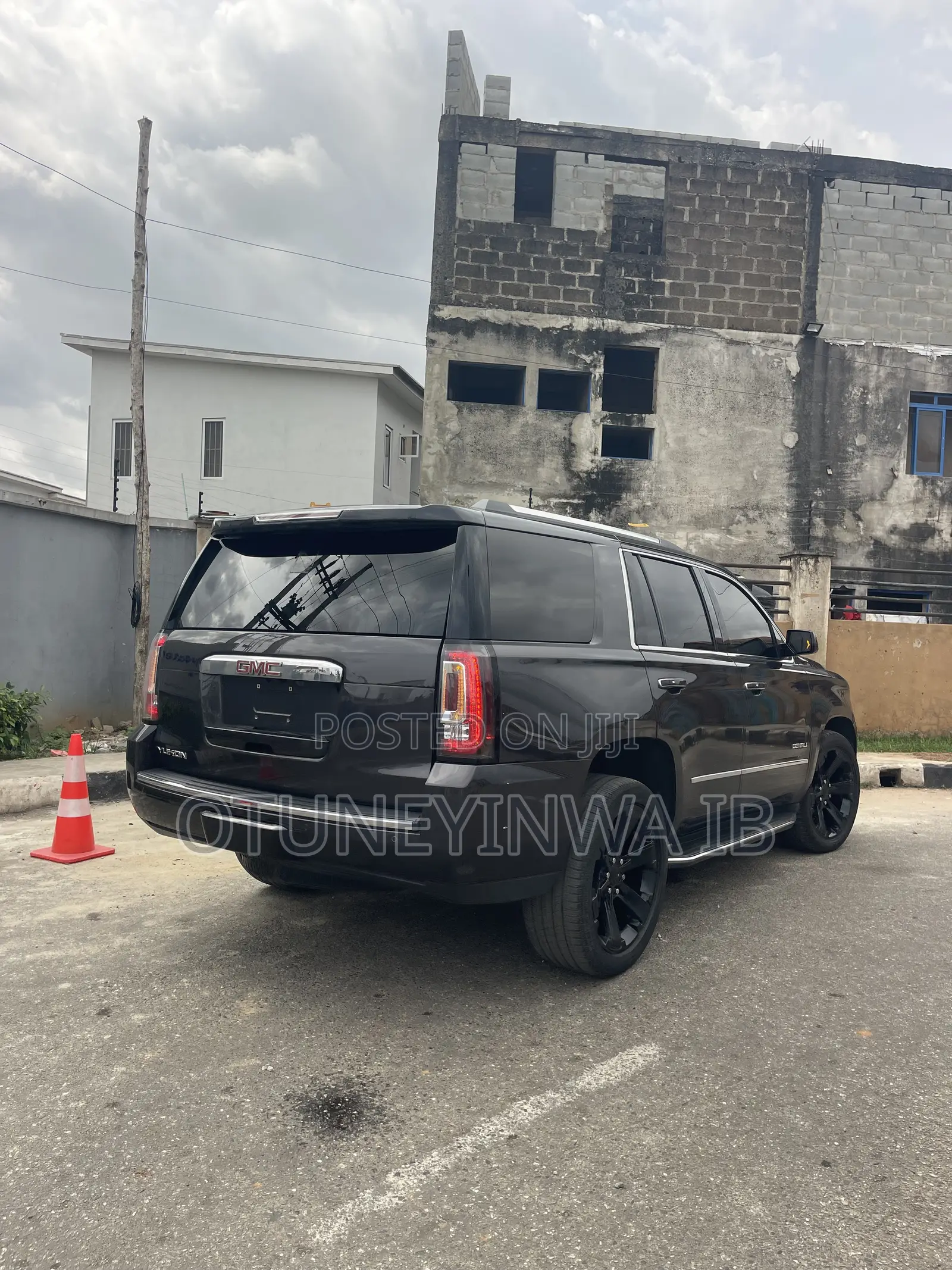 GMC Yukon Denali 4x4 2018 Gray