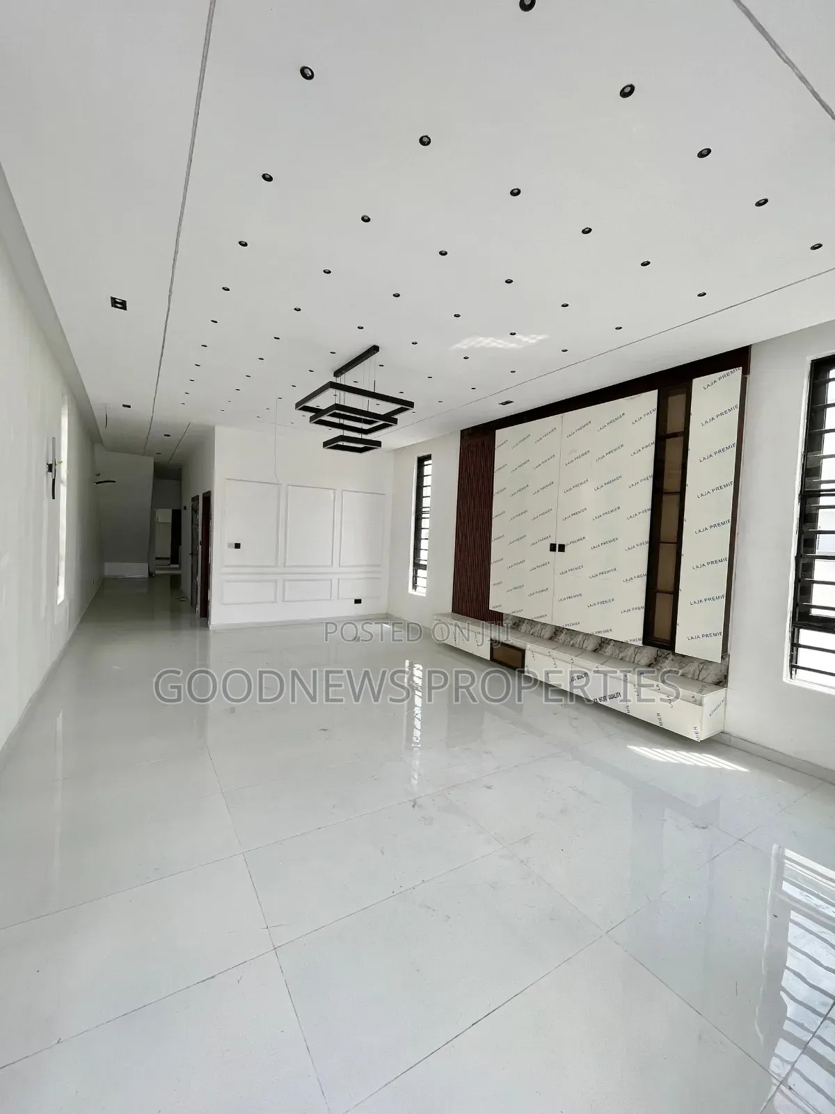 5bdrm Duplex in Ajah Lekki Lagos, Thomas Estate for sale