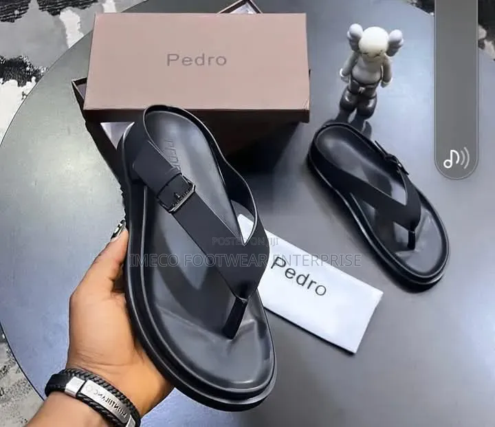 Pedro Slippers Buckle