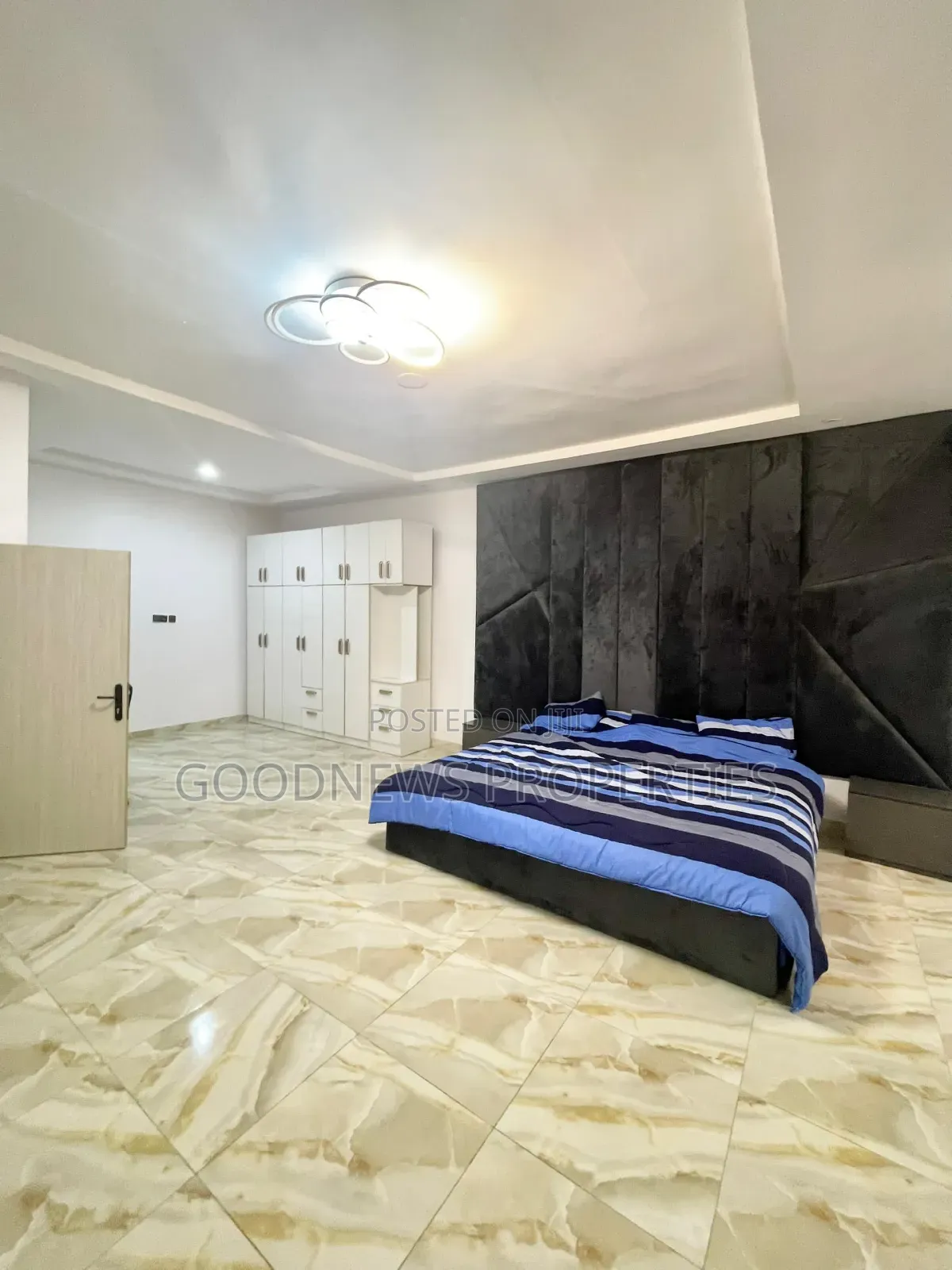 4bdrm Duplex in Harris Drive Vgc for sale