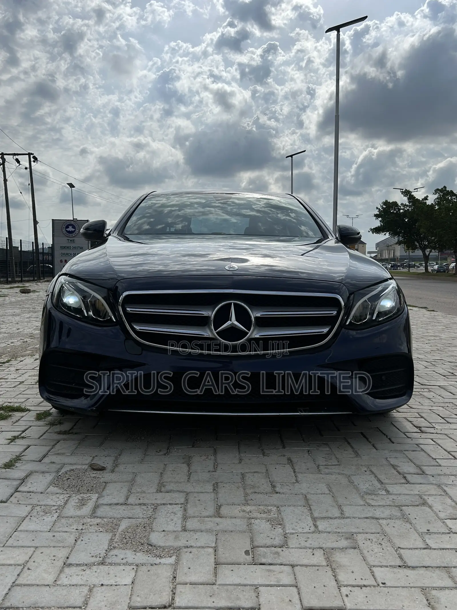 Mercedes-Benz E300 Base RWD Sedan (2.0L 4cyl 9A) 2017 Blue