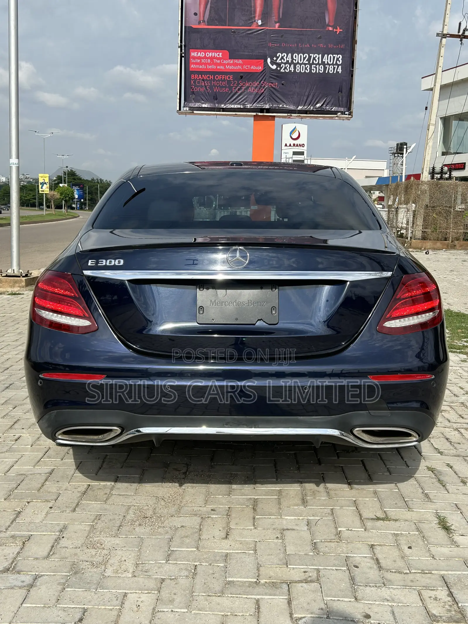 Mercedes-Benz E300 Base RWD Sedan (2.0L 4cyl 9A) 2017 Blue