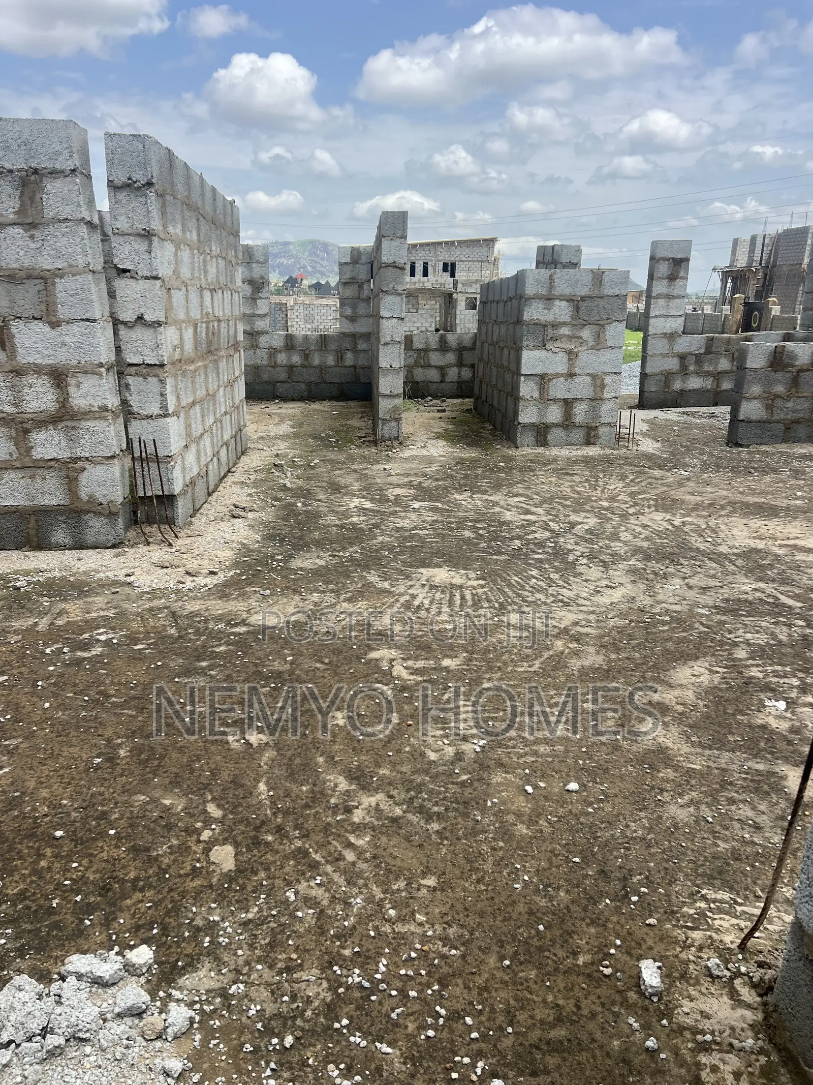 4bdrm Duplex in Lugbe for sale