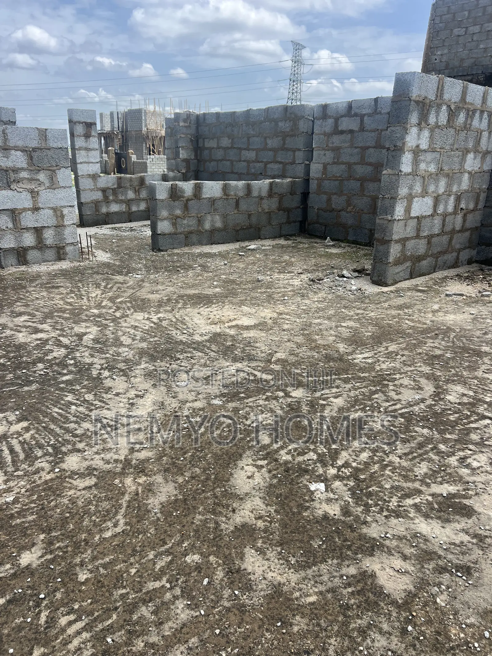 4bdrm Duplex in Lugbe for sale