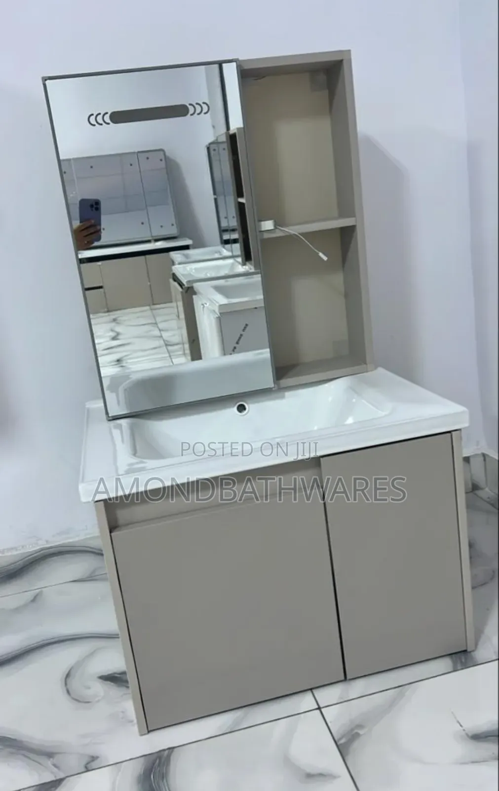 PVC Cabinet Amond 002