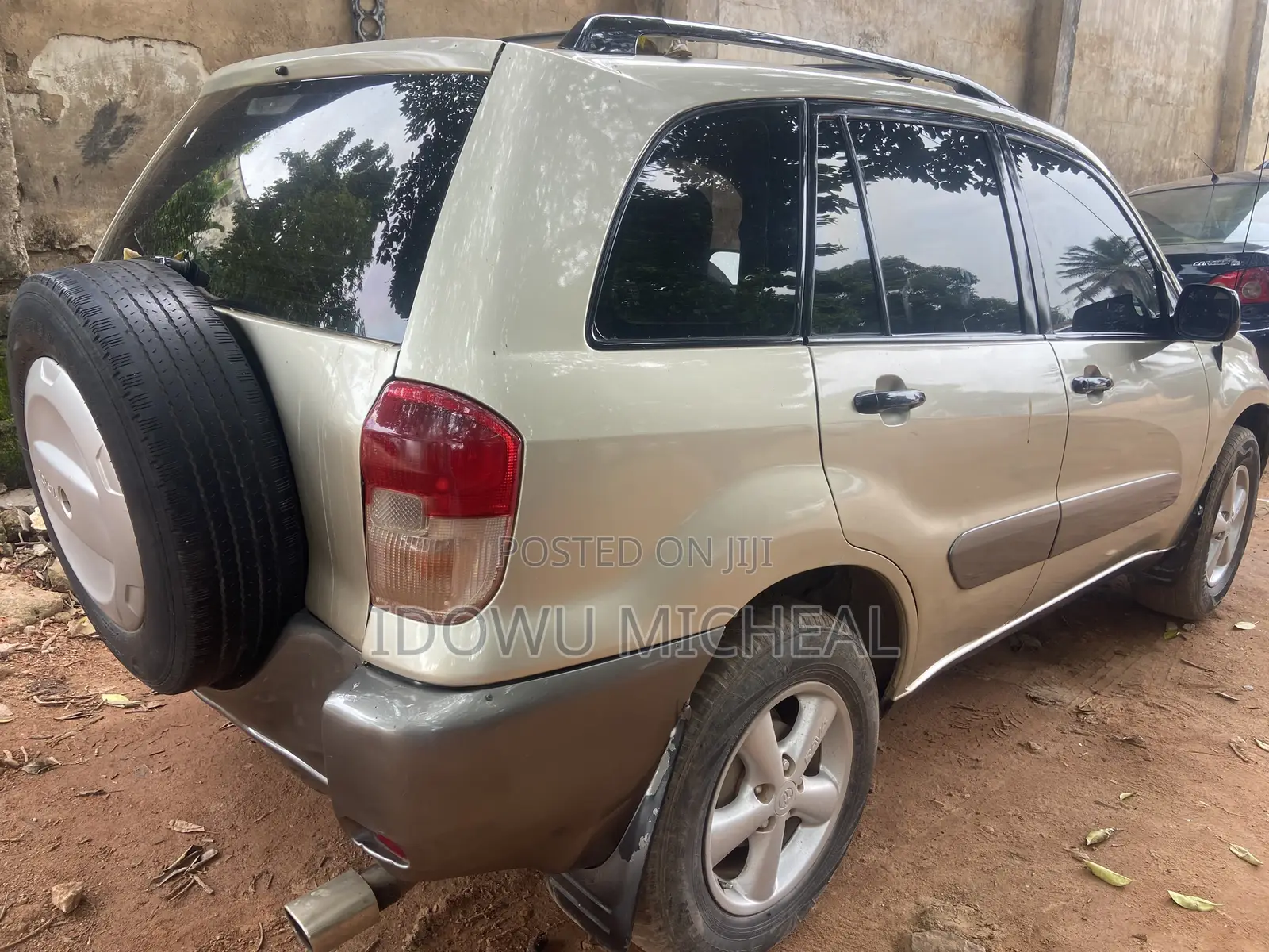 Toyota RAV4 2002 Gold