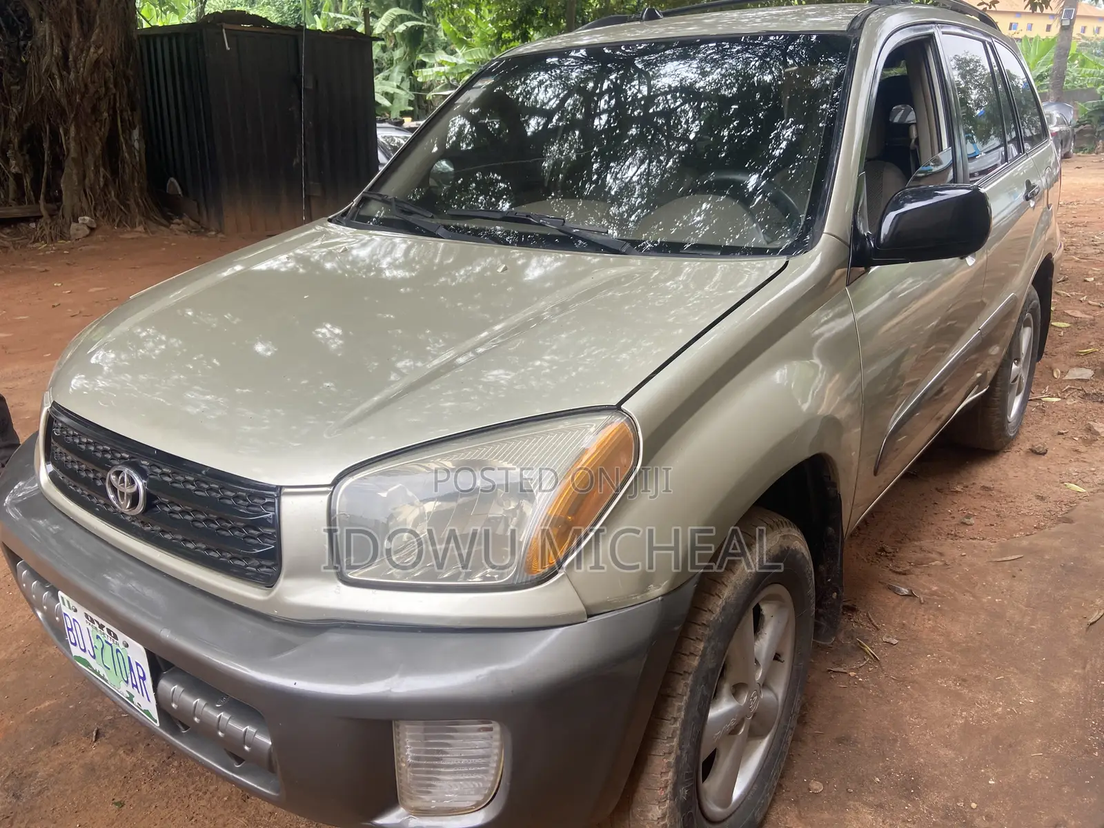 Toyota RAV4 2002 Gold