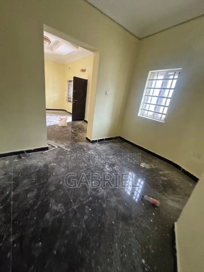 2bdrm Block of Flats in Newd Engineering, Dawaki for rent