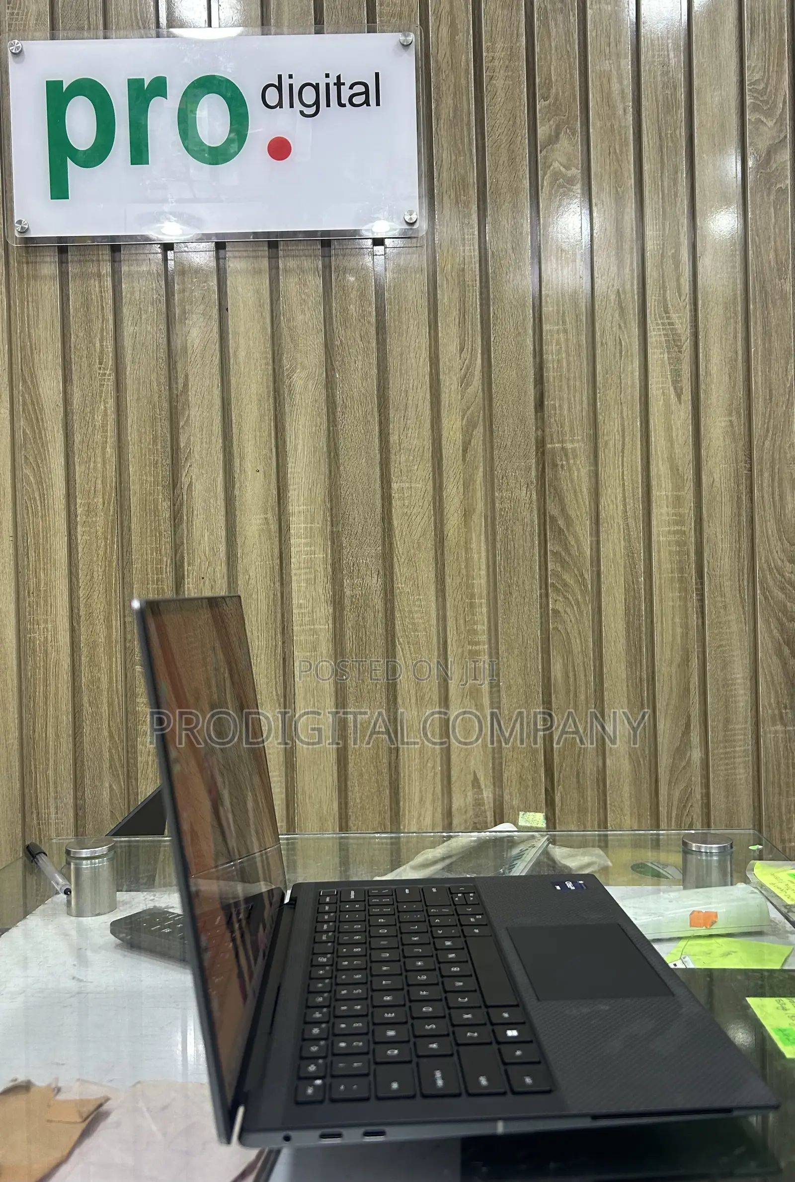 Laptop Dell Precision 5470 8GB Intel Core i5 SSD 256GB