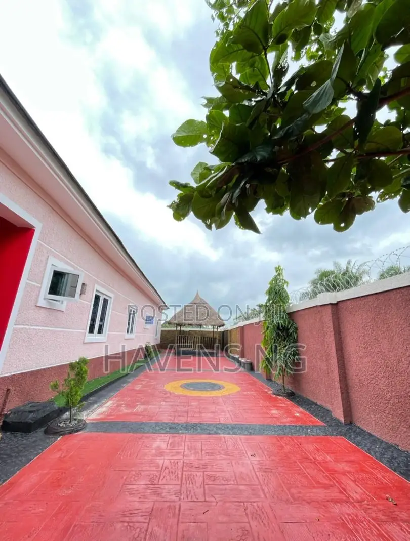 Furnished 4bdrm Bungalow in Obio-Akpor for sale
